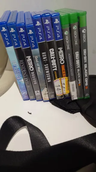 PS4 (PlayStation 4) Negra + Juegos