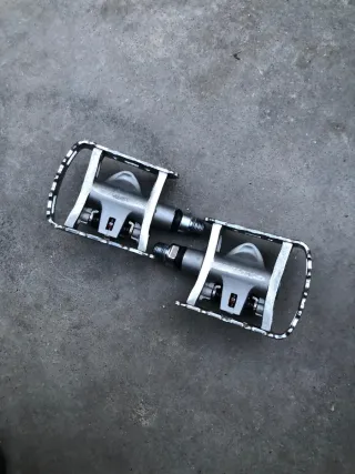 Pedales Shimano