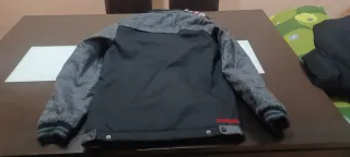 Chaqueta Desigual Avengers Talla 13-14 158-164 cm