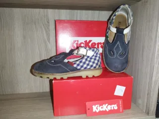 Sandali KicKers blu e bianchi a scacchi, numero 27