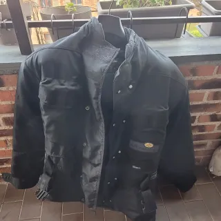 Chaqueta de moto negra