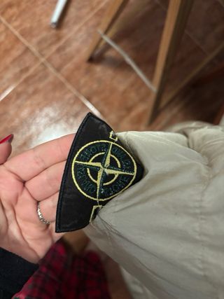 Chaqueta Stone Island Beige/Dorado