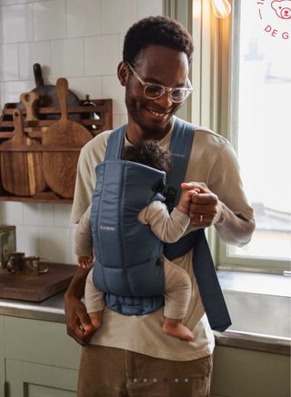 Mochila Porta Bebé Mini y saco térmico Babybjorn