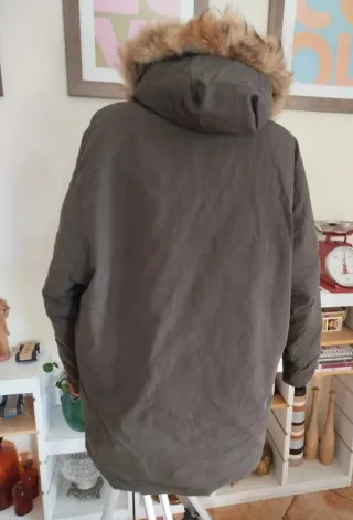 Parka Woolrich verde oliva con capucha