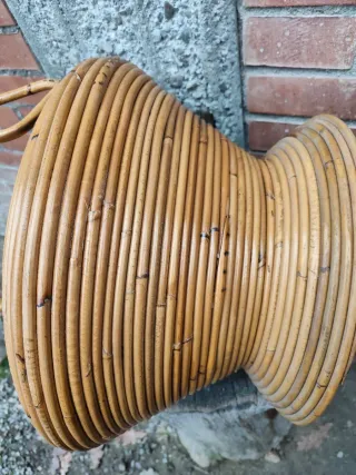 Grande cesto in bambù con manico