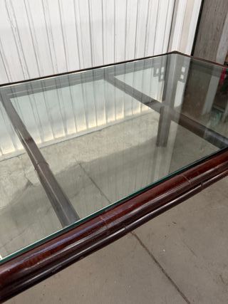 Mesa de comedor antigua de bambú restaurada