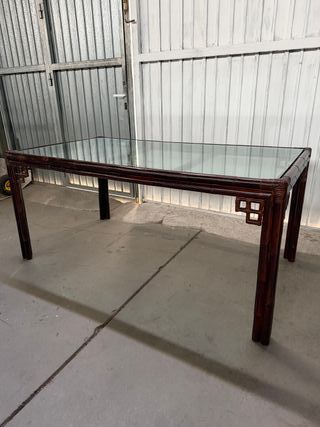 Mesa de comedor antigua de bambú restaurada