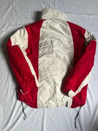 Chaqueta Puma Roja y Blanca