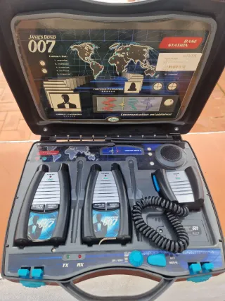 Maletín Walkie Talkie IMC James Bond 007