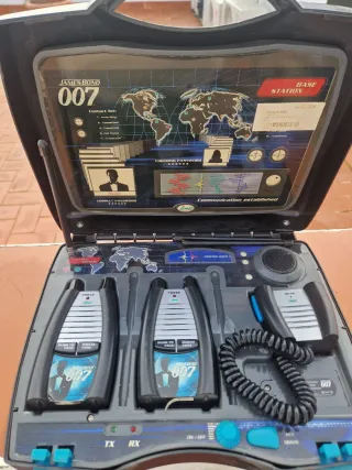 Maletín Walkie Talkie IMC James Bond 007