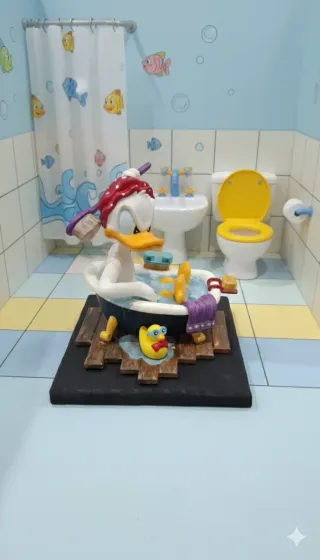 Figura Donald en bañera con patito