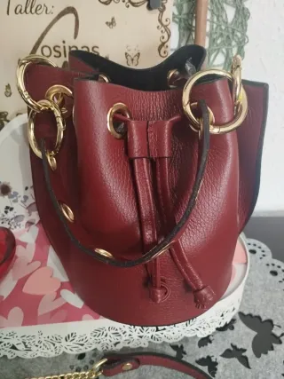 Bolso bombonera piel granate