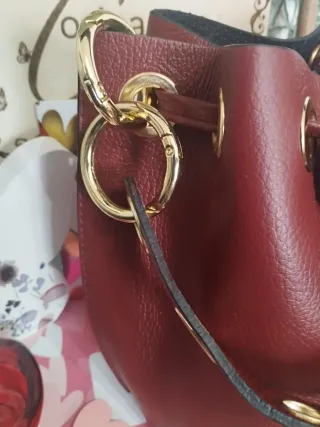 Bolso bombonera piel granate