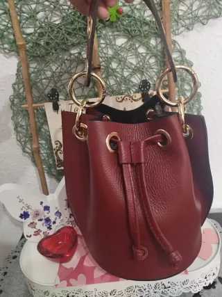 Bolso bombonera piel granate