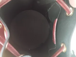 Bolso bombonera piel granate