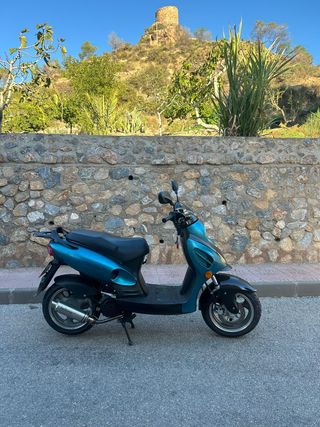 KENROAD 125cc Scooter Automática