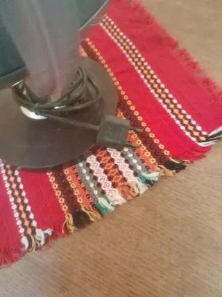 Mappamondo vintage blu e multicolore