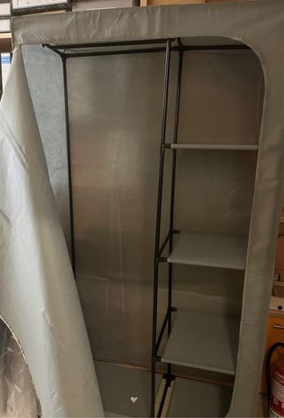 Armario de tela gris