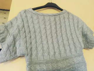 Vestido de punto gris