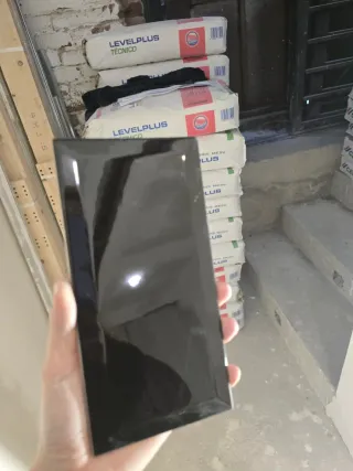 Baldosa negra brillante para pared , 1m2