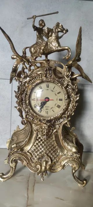 Reloj de sobremesa de bronce