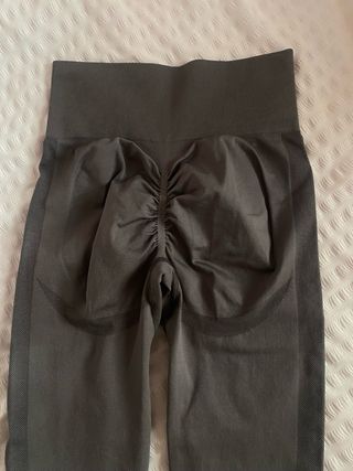 Leggings deportivos grises