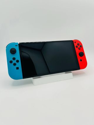 Nintendo Switch OLED – Completa e Come Nuova