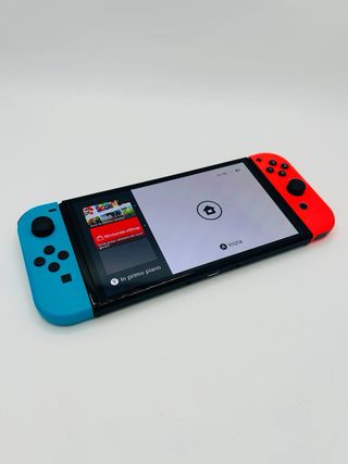 Nintendo Switch OLED – Completa e Come Nuova