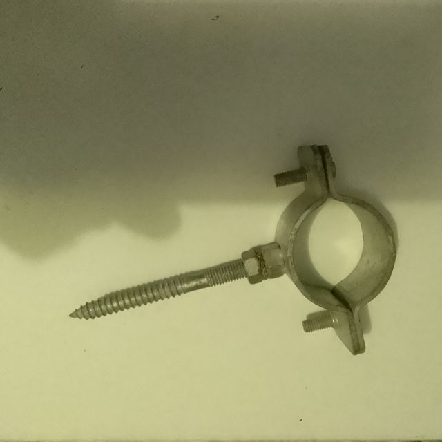 Gancio palo diametro chiuso totalmente 4cm