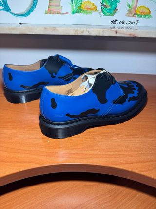 Dr. Martens x Supreme Blue