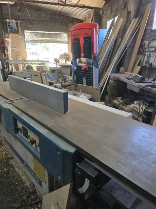 Maquinaria de carpintería profesional