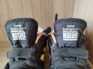 Scarpe da ginnastica New Balance, numero 28.