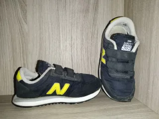 Scarpe da ginnastica New Balance, numero 28.
