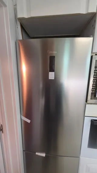 Nevera 185cm Nueva sin estrenar