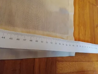 Cortina hecha a mano con puntilla entredos