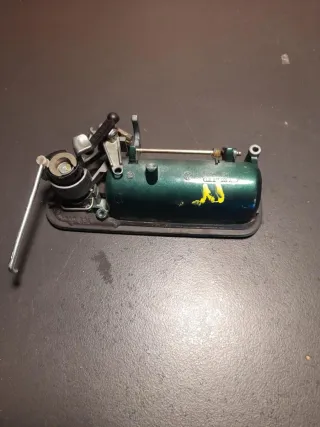 Manilla Maletero VW Golf IV Verde