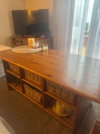 Mesita de centro de madera