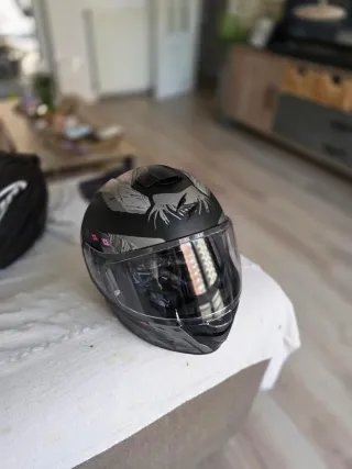 Casco Scorpion Nuevo con Caja Y factura( un uso)