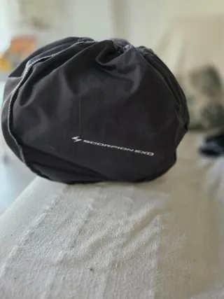 Casco Scorpion Nuevo con Caja Y factura( un uso)