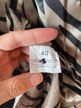 Gabardina Paramita Negra Multicolor