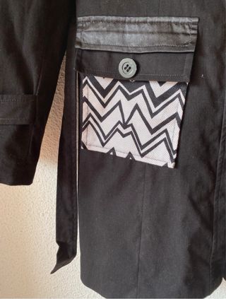 Gabardina Paramita Negra Multicolor