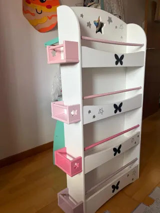 Librería infantil estrellas y mariposas