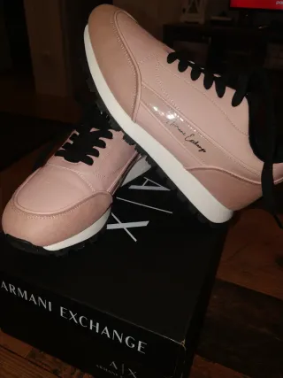 Zapatillas Armani Exchange Rosa y Negro