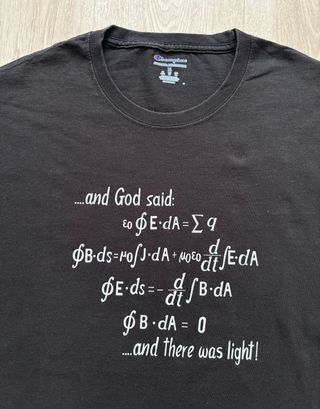 Camiseta Champion XL Negra Auténtica