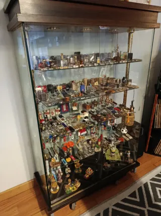 Collezione di accendini vari