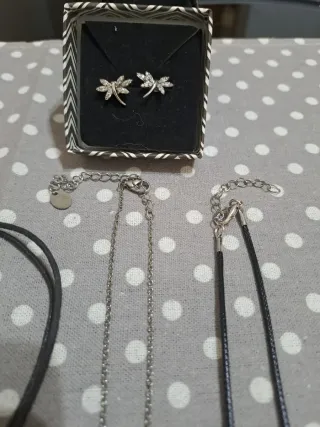 Lote Collares y Pendientes Estilo Gótico