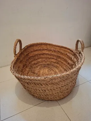 Cesto antiguo de esparto