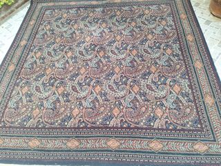 Tappeto di lana con motivo paisley