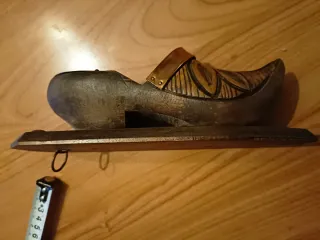 Barómetro de pared antiguo