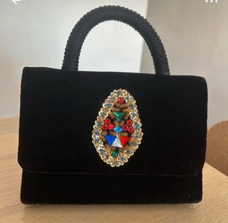 Bolso de fiesta negro con pedrería